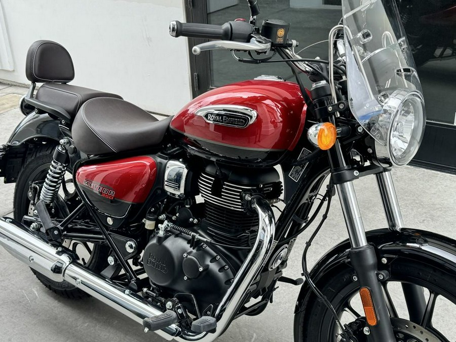 2023 Royal Enfield Meteor 350 Supernova Red