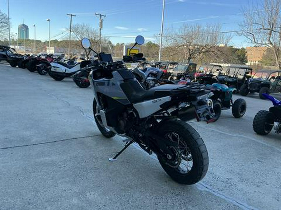 2024 Husqvarna Norden 901