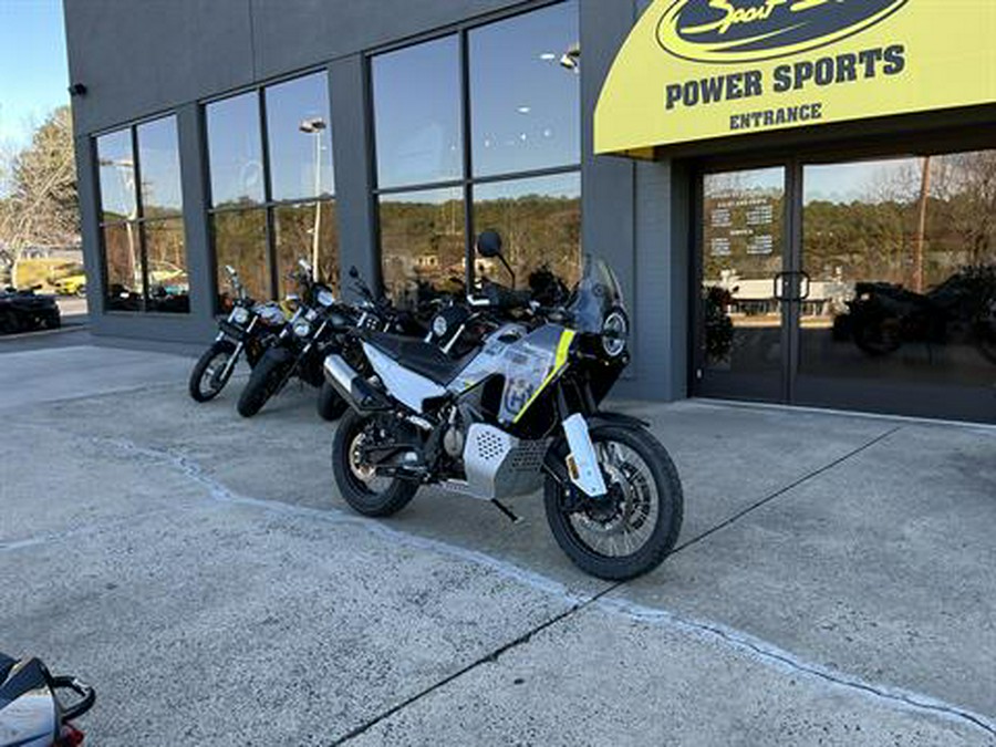 2024 Husqvarna Norden 901