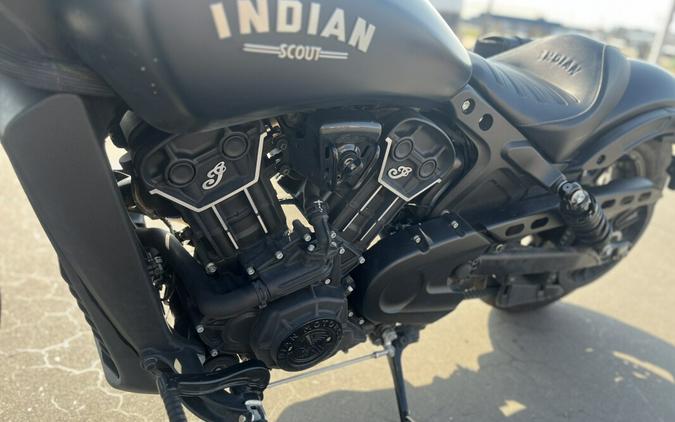 2022 Indian Scout, BLACK