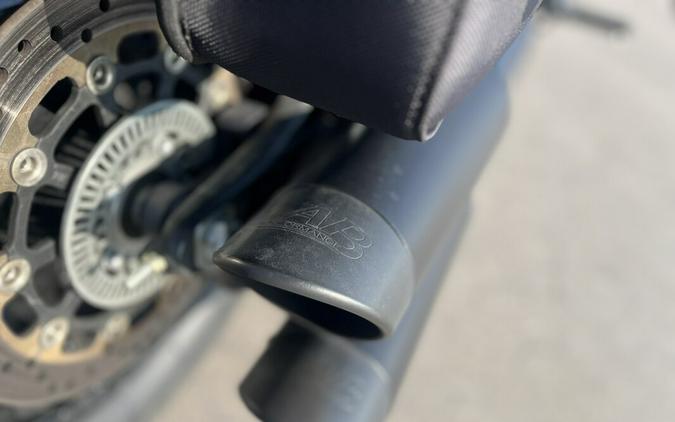 2022 Indian Scout, BLACK