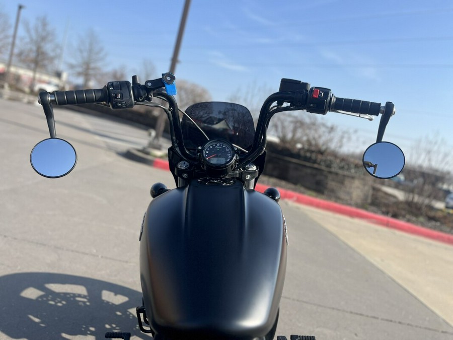 2022 Indian Scout, BLACK