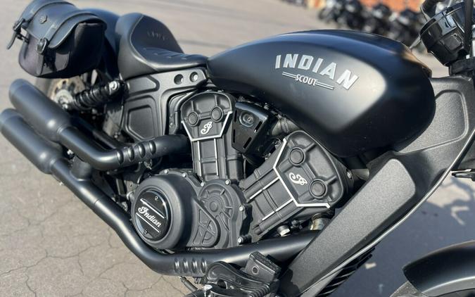 2022 Indian Scout, BLACK