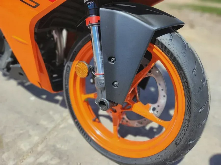 New 2024 KTM RC 390 ORANGE