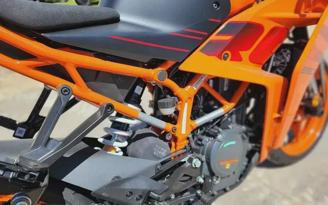 New 2024 KTM RC 390 ORANGE