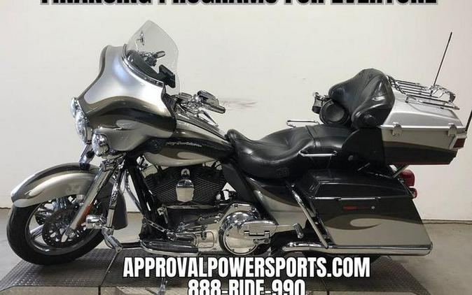 2013 Harley-Davidson® FLHTCUSE8 - CVO™ Ultra Classic® Electra Glide®