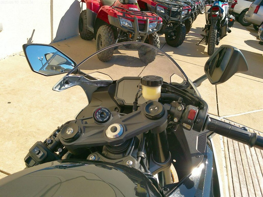 2026 Kawasaki Ninja® ZX™-6R