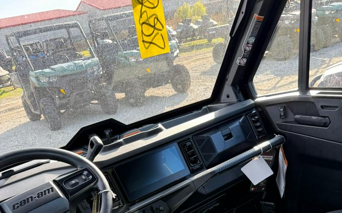 2026 Can-Am Defender MAX XT CAB HD11