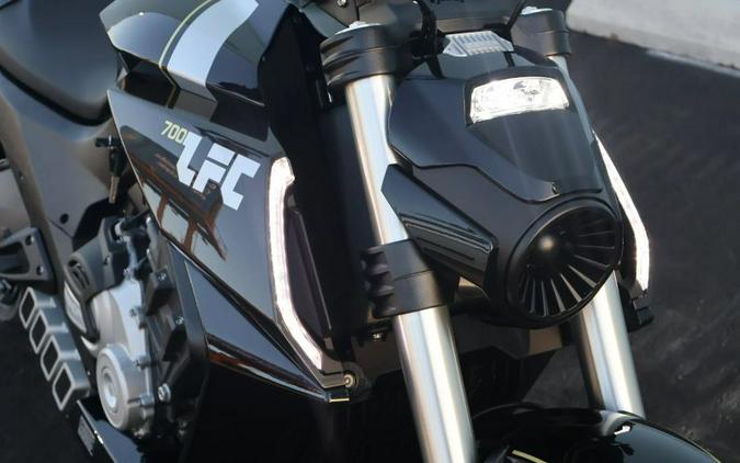 2026 BENDA LFC 700