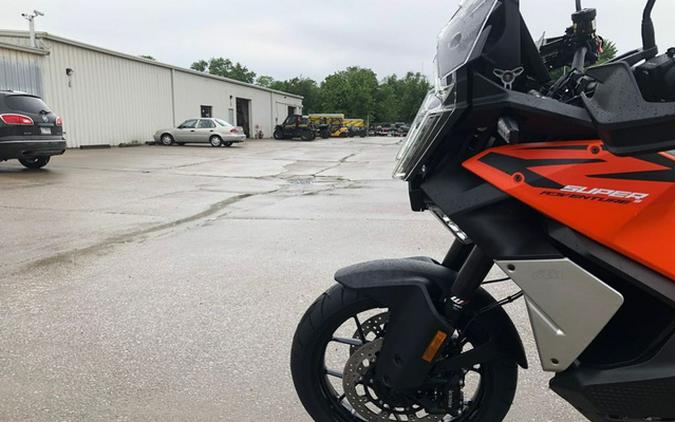 2027 KTM Super Adventure 1390 S EVO
