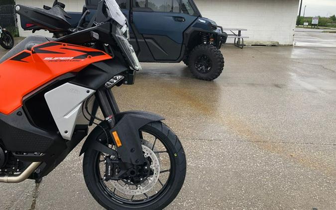 2027 KTM Super Adventure 1390 S EVO