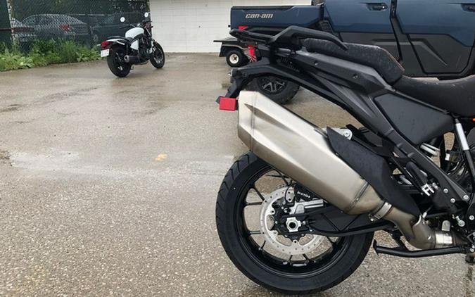 2027 KTM Super Adventure 1390 S EVO