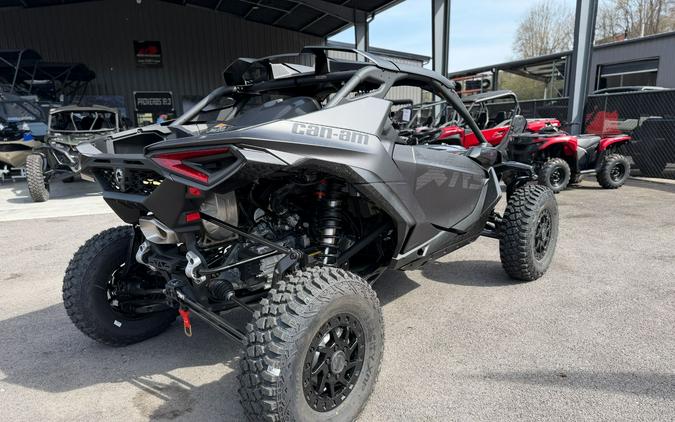 2026 Can-Am Maverick R X RS