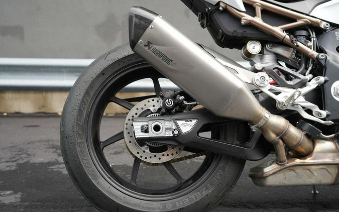 2022 BMW S 1000 RR Light White / Racing Blue / Racing Red