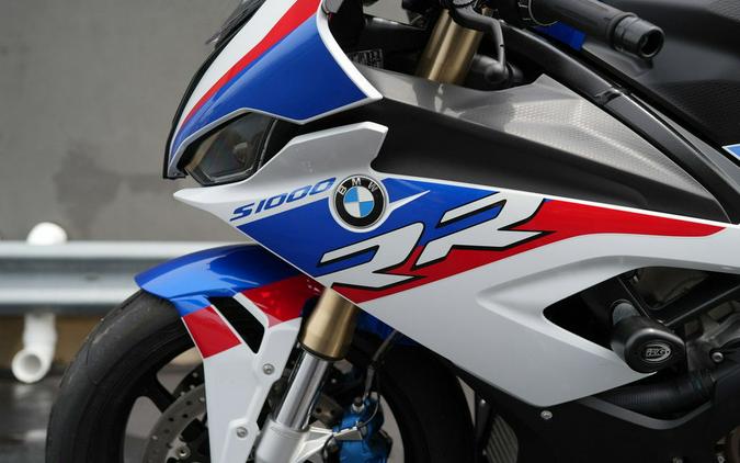 2022 BMW S 1000 RR Light White / Racing Blue / Racing Red