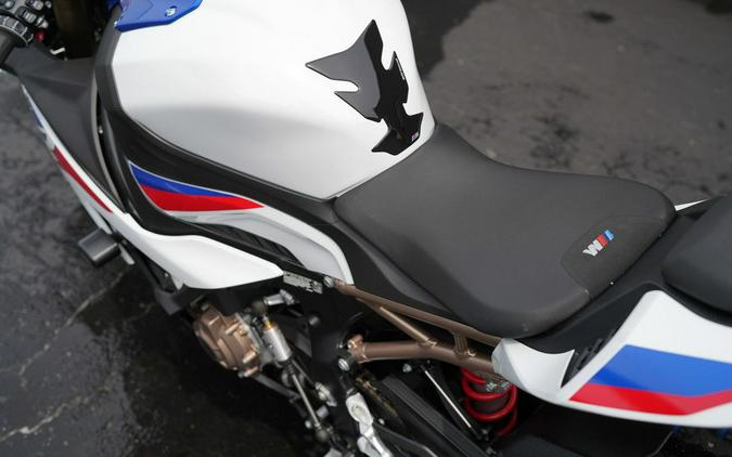 2022 BMW S 1000 RR Light White / Racing Blue / Racing Red