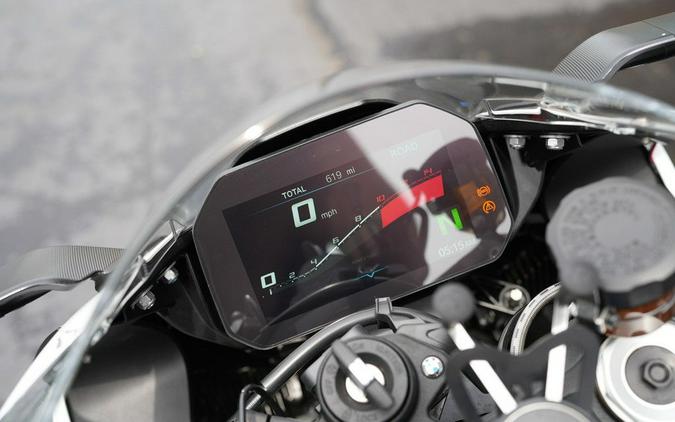2022 BMW S 1000 RR Light White / Racing Blue / Racing Red