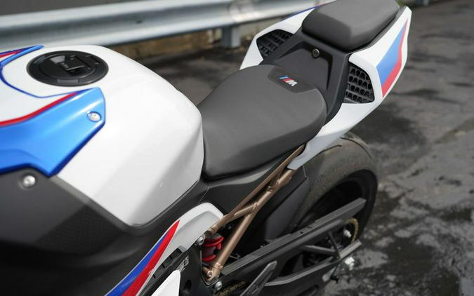 2022 BMW S 1000 RR Light White / Racing Blue / Racing Red