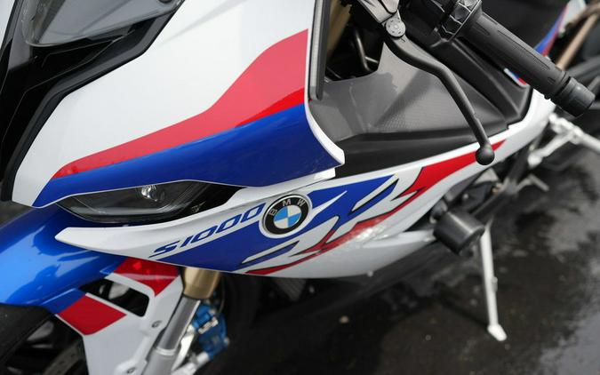 2022 BMW S 1000 RR Light White / Racing Blue / Racing Red