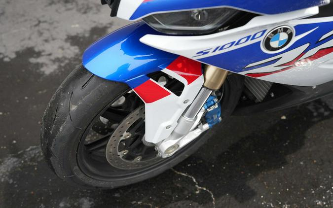 2022 BMW S 1000 RR Light White / Racing Blue / Racing Red