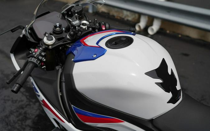 2022 BMW S 1000 RR Light White / Racing Blue / Racing Red