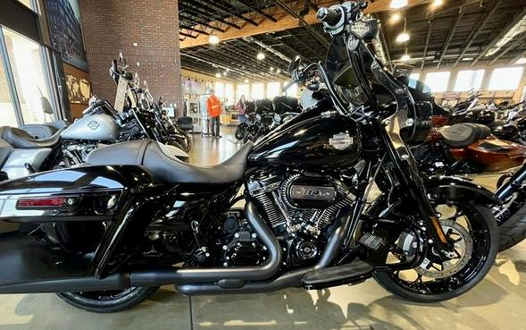 2022 Harley-Davidson Road King Special Review