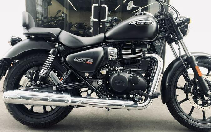 2023 Royal Enfield Meteor 350 Stellar Black