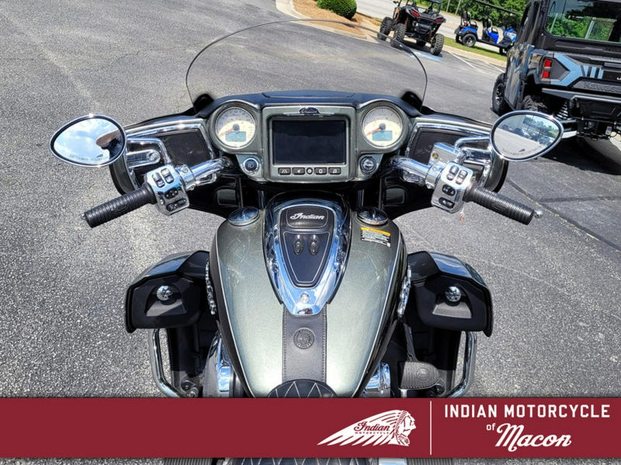 2021 Indian Motorcycle® Roadmaster® Alumina Jade/Thunder Black
