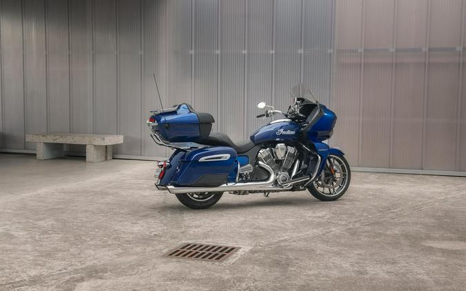 2022 Indian Motorcycle® Pursuit Limited with Premium Package