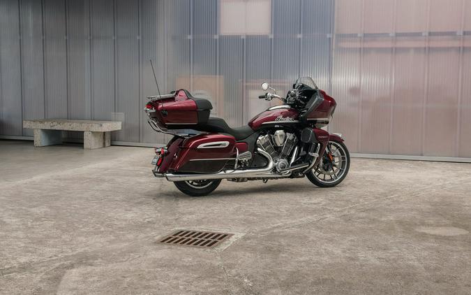 2022 Indian Motorcycle® Pursuit Limited with Premium Package