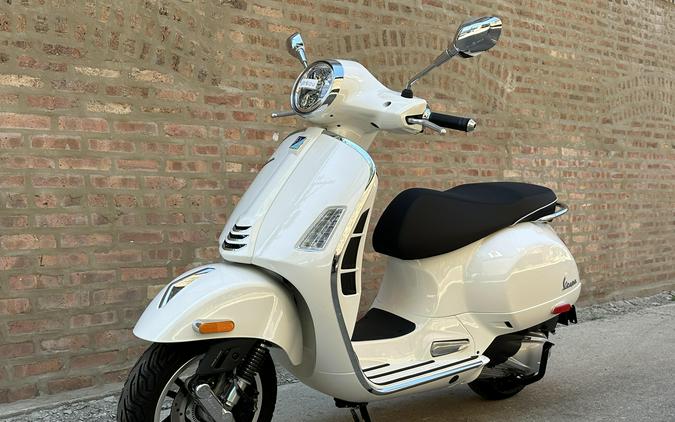 2024 Vespa GTS 300 Super