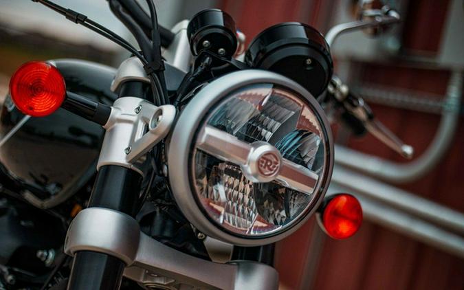 2024 Royal Enfield Super Meteor 650 Astral Green