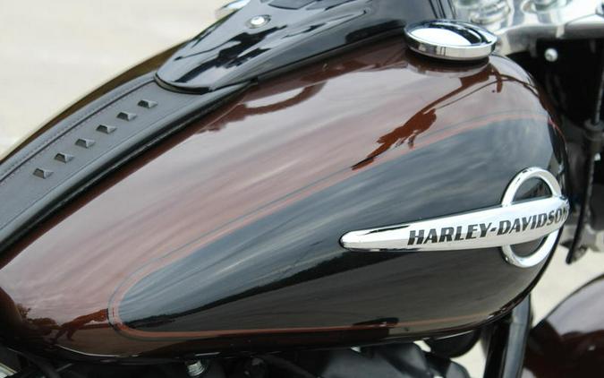 2019 Harley-Davidson® FLHCS - Heritage Classic 114