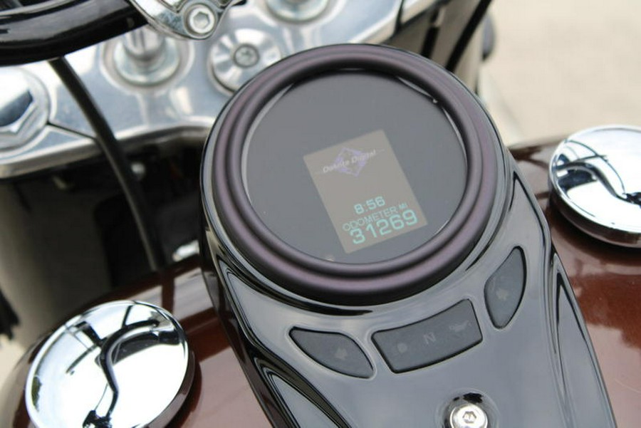 2019 Harley-Davidson® FLHCS - Heritage Classic 114