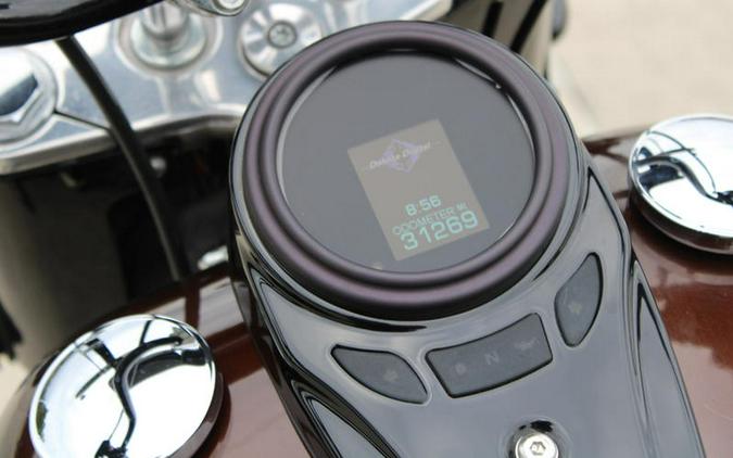 2019 Harley-Davidson® FLHCS - Heritage Classic 114