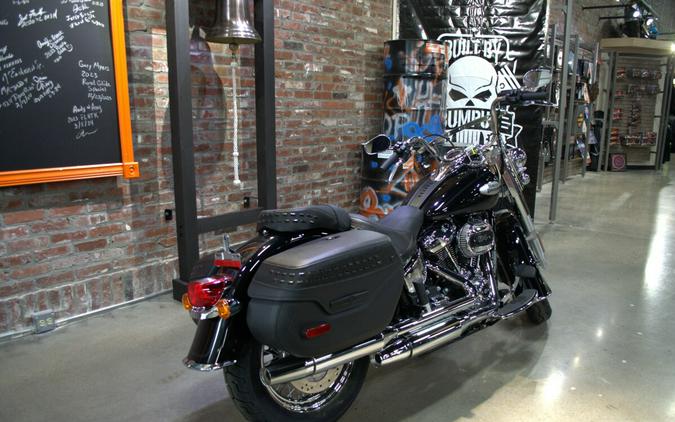 2024 Harley-Davidson Heritage Classic Vivid Black