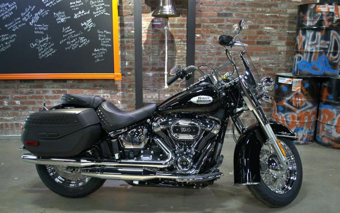 2024 Harley-Davidson Heritage Classic Vivid Black