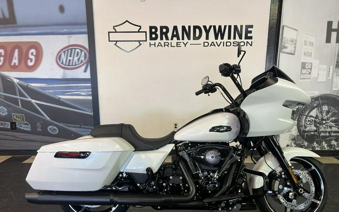 2024 Harley-Davidson Road Glide® White Onyx Pearl FLTRX