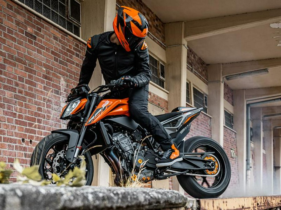 2024 KTM 790 Duke