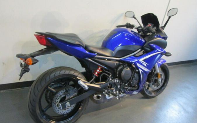 2009 Yamaha FZ6R Team Yamaha Blue/White