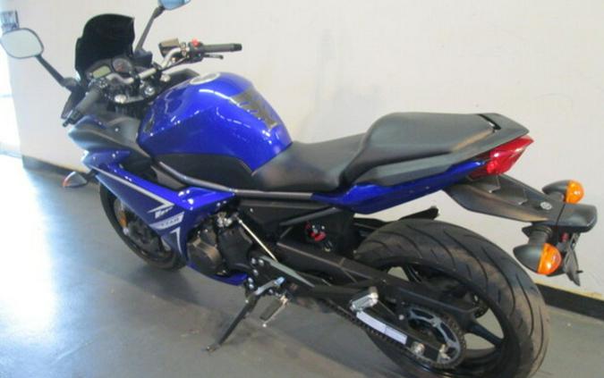 2009 Yamaha FZ6R Team Yamaha Blue/White