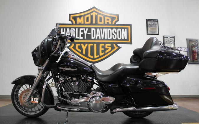 2019 Harley-Davidson® FLHX - Street Glide®