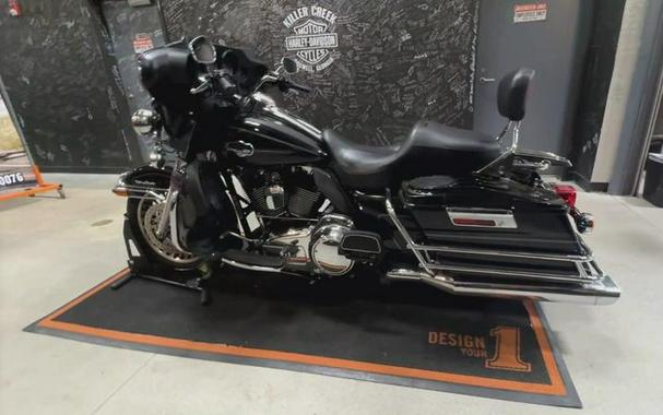 2009 Harley-Davidson® FLHTCU - Ultra Classic® Electra Glide®