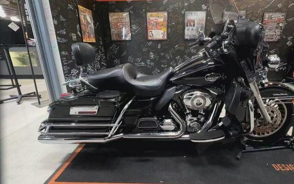 2009 Harley-Davidson® FLHTCU - Ultra Classic® Electra Glide®