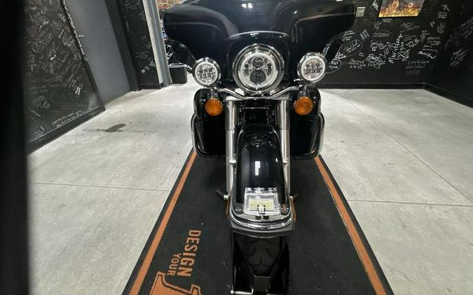 2009 Harley-Davidson® FLHTCU - Ultra Classic® Electra Glide®