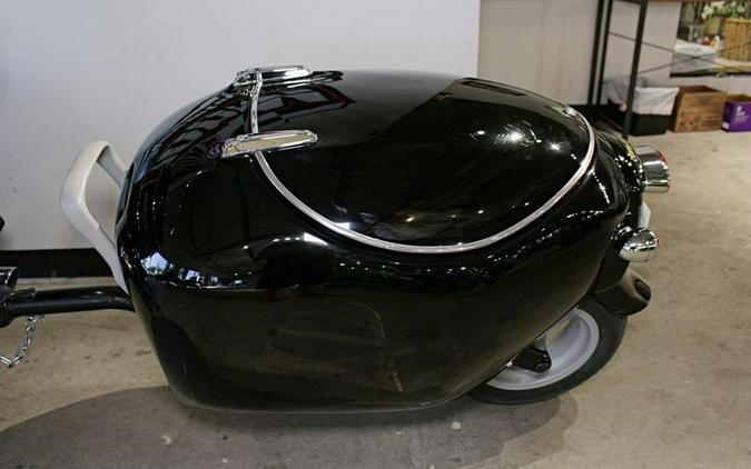 2010 Harley-Davidson® FLHR - Road King + 2011 Unigo Trailer