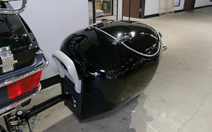 2010 Harley-Davidson® FLHR - Road King + 2011 Unigo Trailer