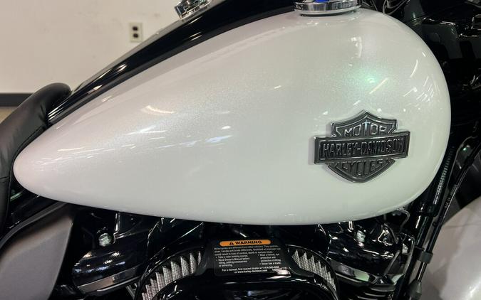 2024 Harley-Davidson Road King Special White Onyx Pearl FLHRXS