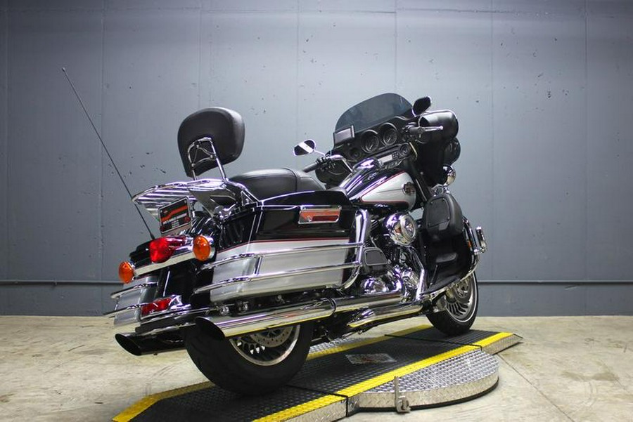 2011 Harley-Davidson® FLHTCU - Ultra Classic® Electra Glide®