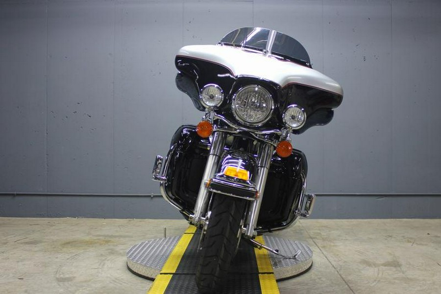 2011 Harley-Davidson® FLHTCU - Ultra Classic® Electra Glide®